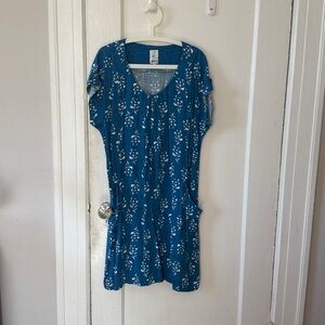 Mantaray Blue and White Floral dress size 18.